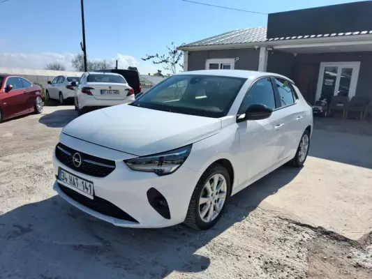 Konya'de kiralık Opel Corsa